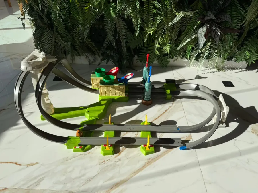 Hot Wheels Mario Kart — Circuit Lite Track Set (GHK15)