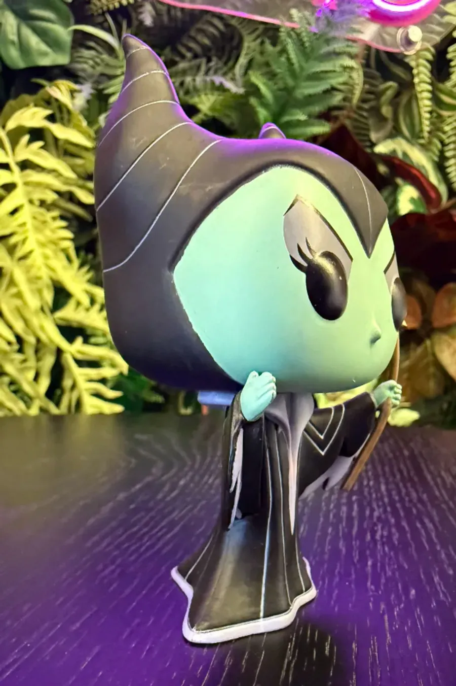 Boneco Funko Pop! Disney Sleeping Beauty 65th Maleficent