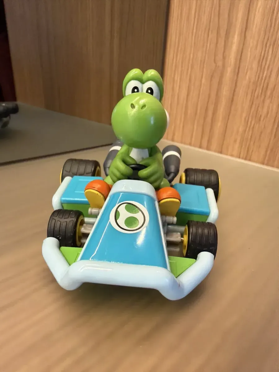 Yoshi no Kart — Figura Super Mario / Mario Kart