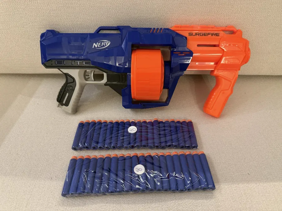 Nerf Elite Surgefire — Lançador de Dardos (tambor 15)