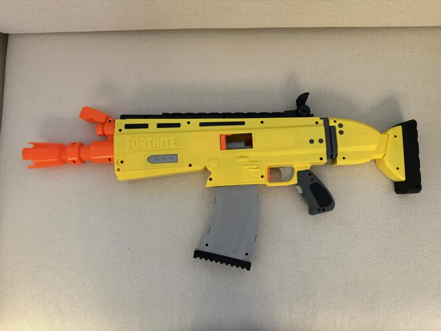 Nerf Fortnite AR-L — Lançador Motorizado (SCAR)