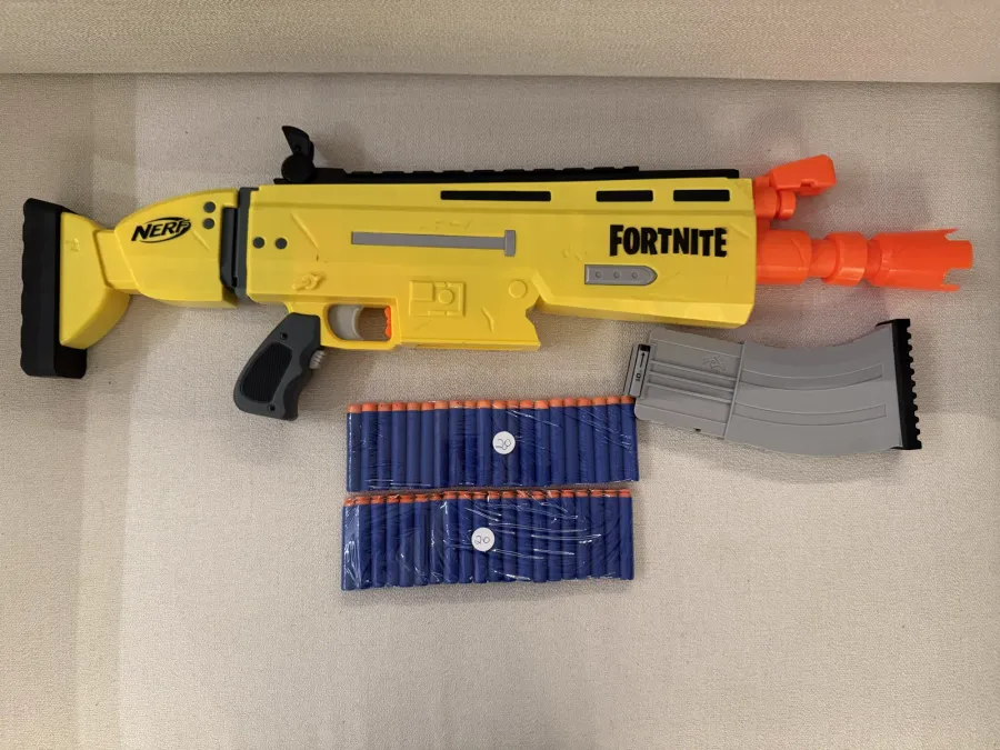 Nerf Fortnite AR-L — Lançador Motorizado (SCAR)