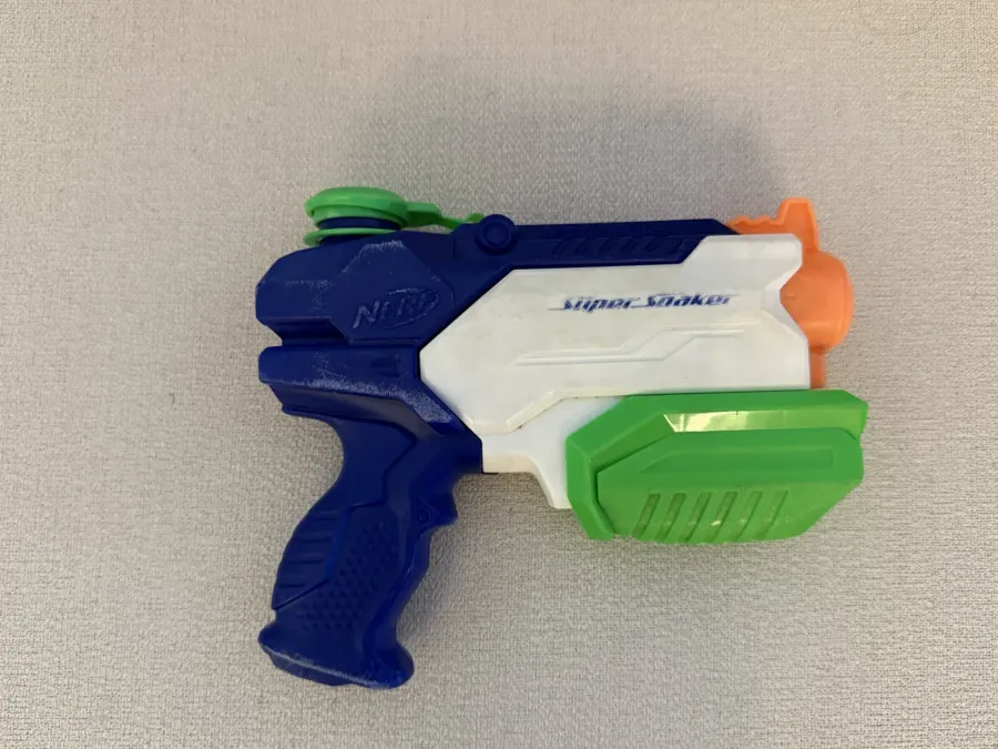 Nerf Super Soaker Microburst II — Lançador de Água