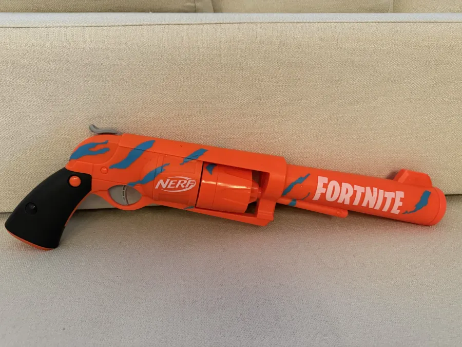 Nerf Fortnite 6-SH — Revólver 6 Dardos